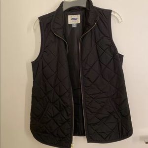 Old Navy Women’s Black Sleeveless Puffer Vest